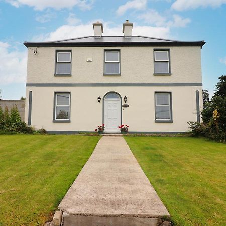 Meadow View Villa Ennis Bagian luar foto